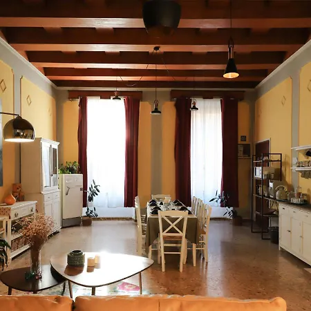 Retro Bed & Breakfast Pisa