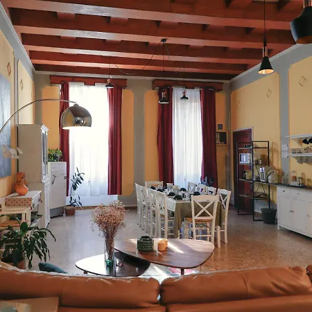 Bed & Breakfast Retro 4*