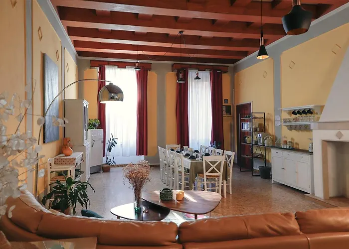 Bed & Breakfast Retro 4*