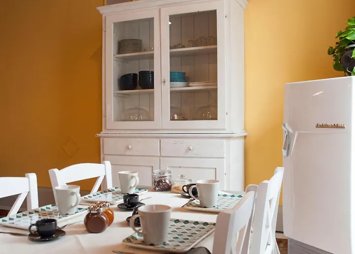 Retro Bed & Breakfast