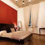 Retro B&B 피사